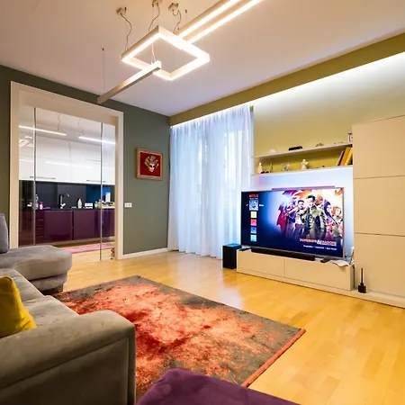 아파트 Center Luxury Landing 티라나