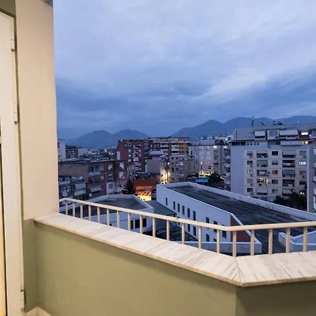 Apartment Center Luxury Landing *