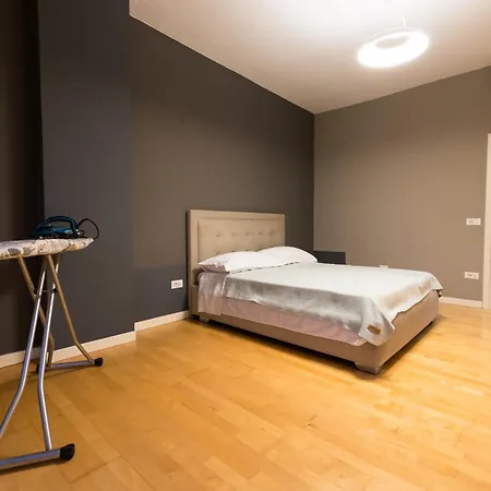 Apartment Center Luxury Landing Tirana