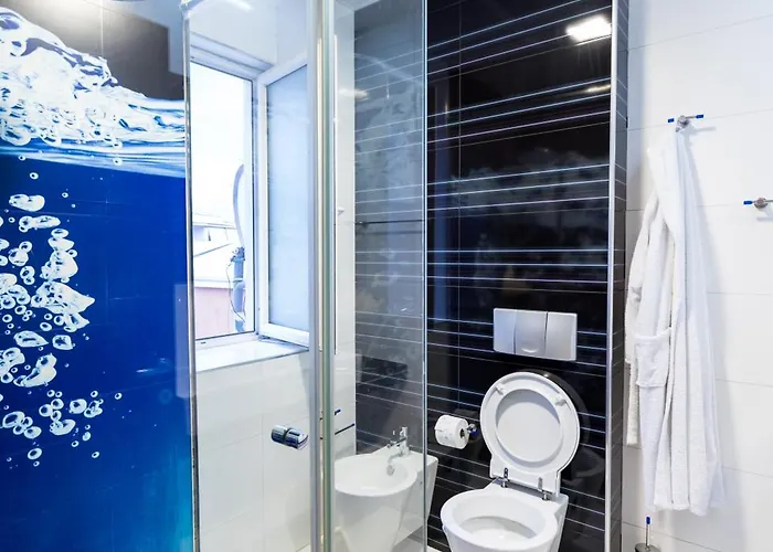 Center Luxury Landing ティラナ