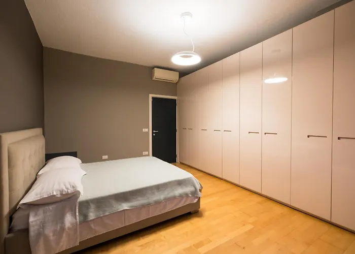 Center Luxury Landing Apartment