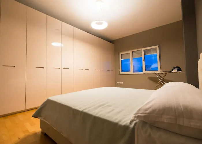 Center Luxury Landing Apartment *